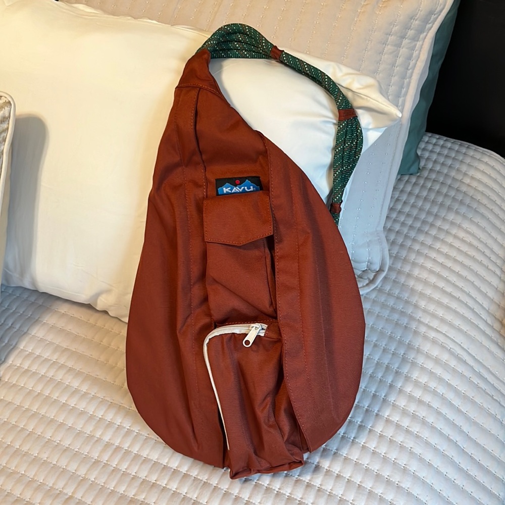Kavu sling bag